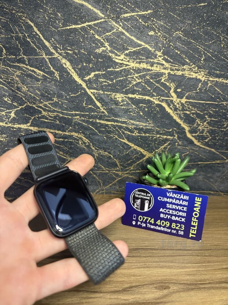 Apple Watch SE 2024/2 Ani Garantie Centrul de Telefoane/rate