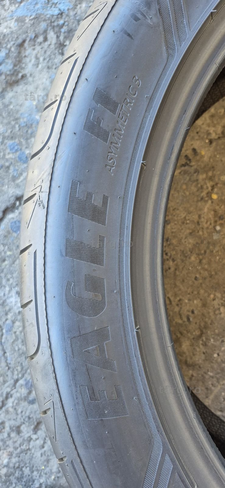2 anvelope vara Goodyear 265/45/21.Pretul este pe bucata. 4