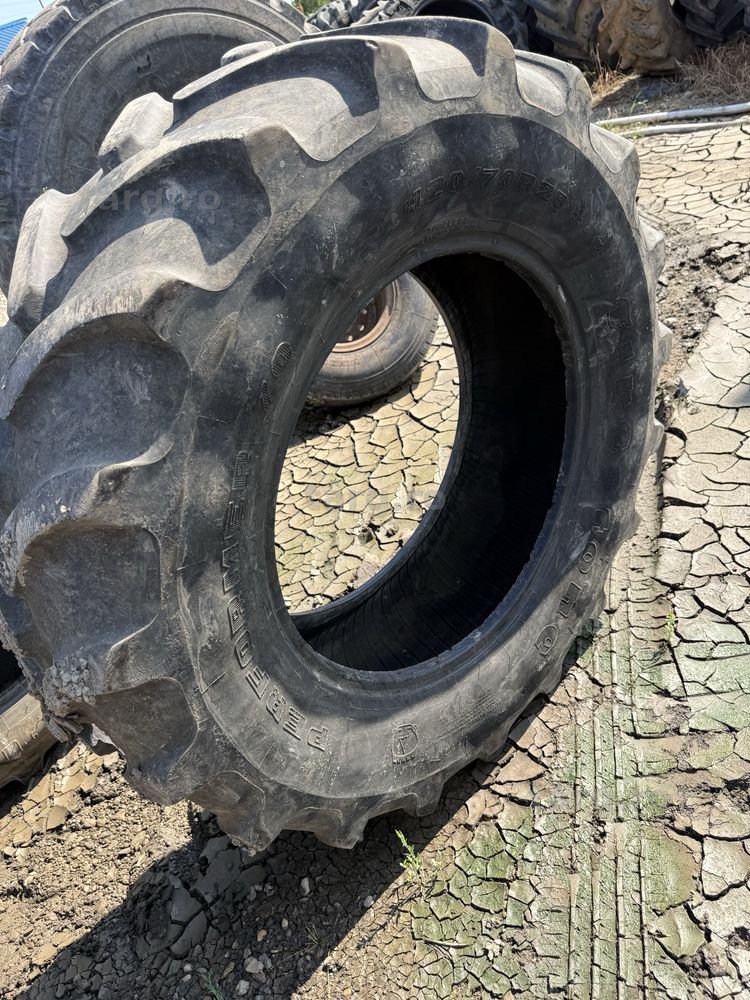 420/70r28 firestone 3
