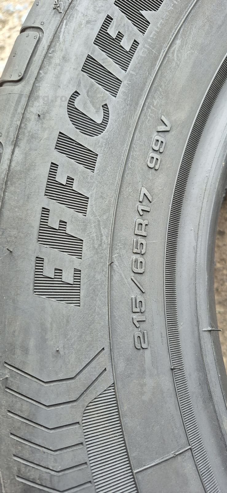 2 anvelope vara ca noi Goodyear 215/65/17.Pretul este pe bucata. 5