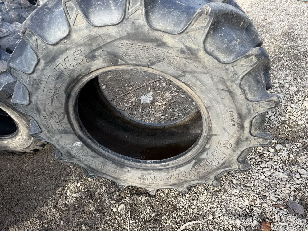 360/70r20 bkt tractor 4