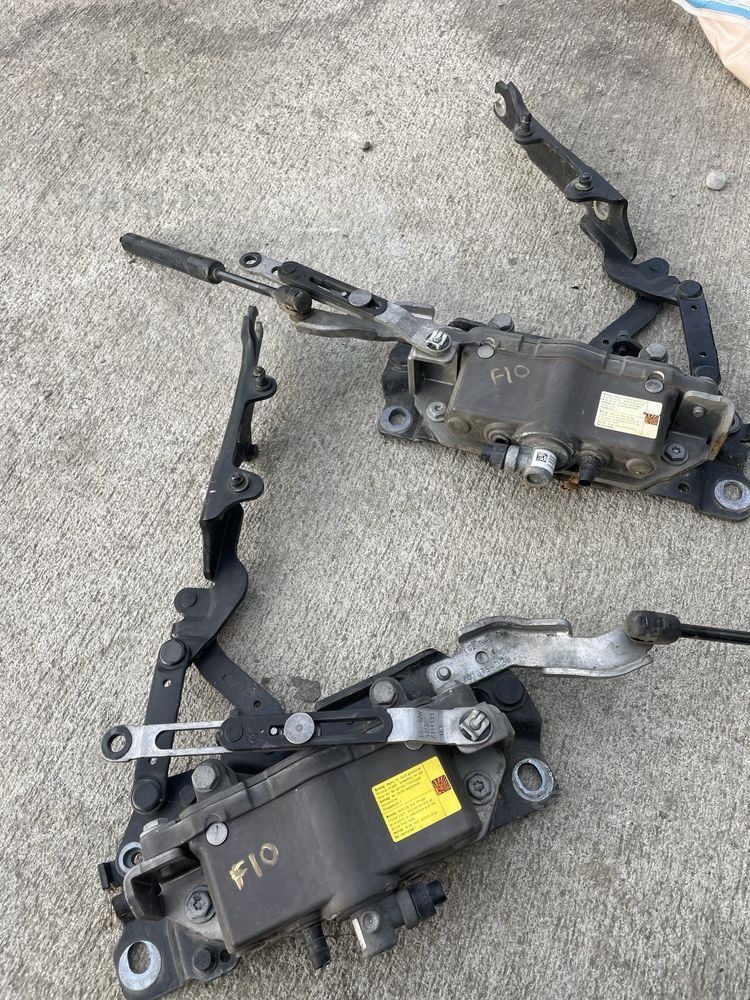 Set balamale capota + capse pirotehnice BMW F10 seria 5