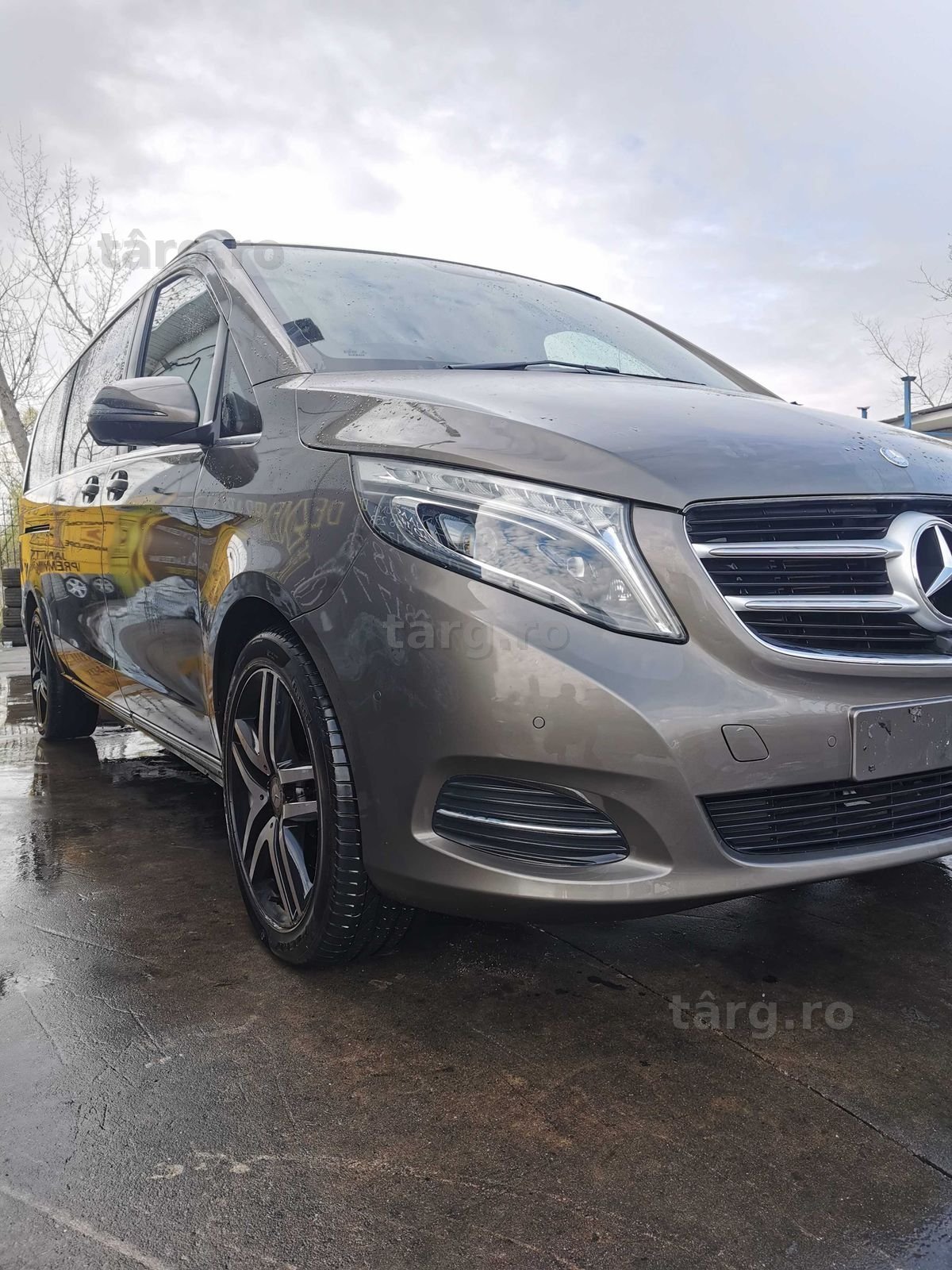 Dezmembrez mercedes v-vlass w447/haion w447/bara fata w447/far w447