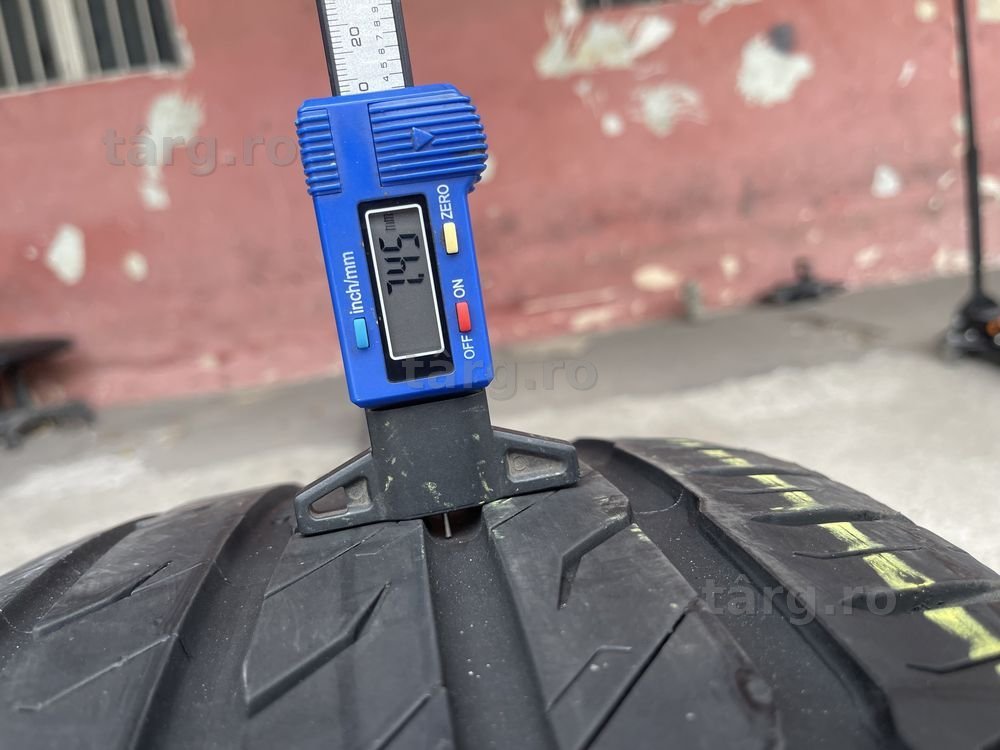 2 anvelope de vara 255/45/19 Semperit 4