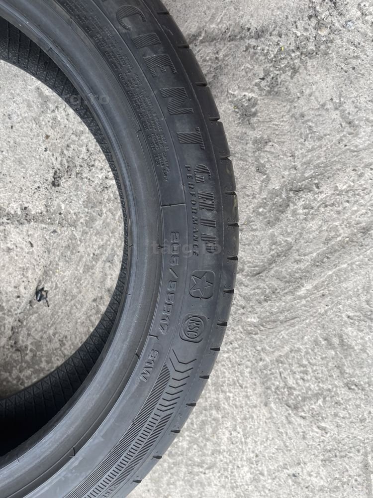 2 anvelope de vara 205/55/17 GOODYEAR RFT ca noi 5