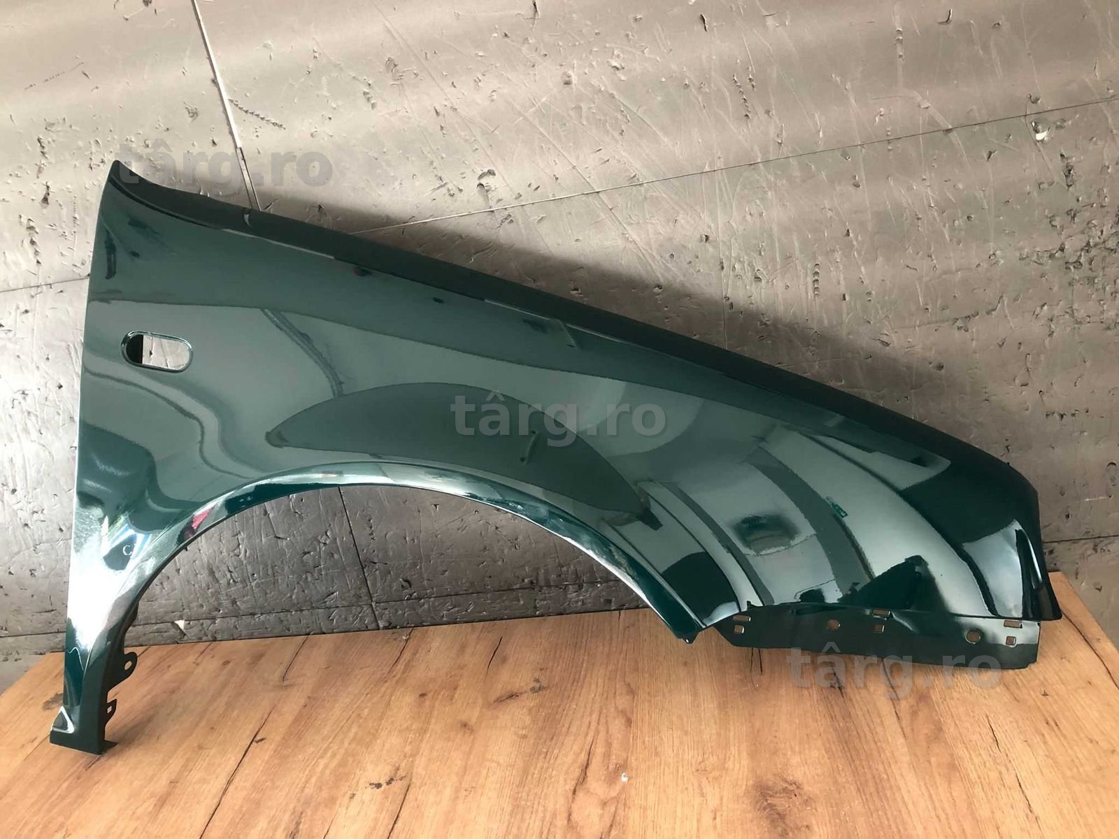 Aripa Fata Dreapta VW Golf 4 IV An 1998-2004 (LB6G (Verde))