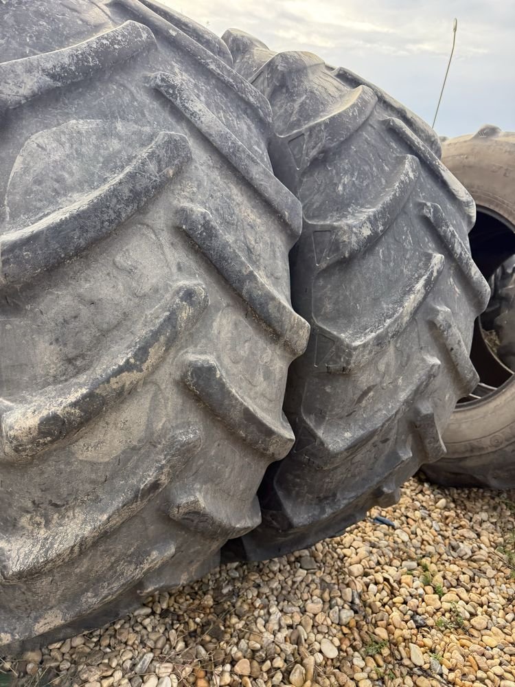 710/70r42 bkt tractor 4