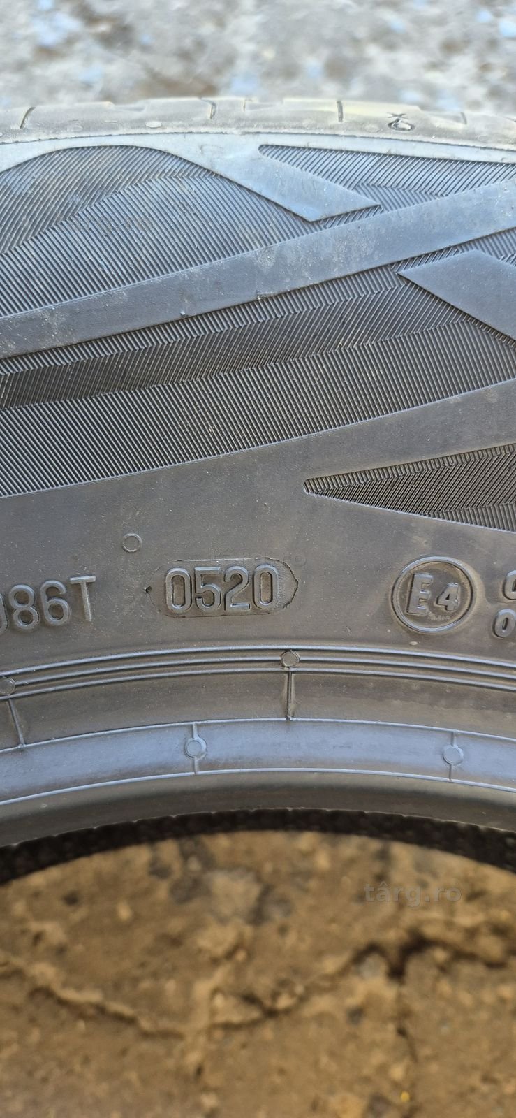 4 anvelope vara noi Continental 215/65/17,dot 2020.Pretul este pe bucata. 7