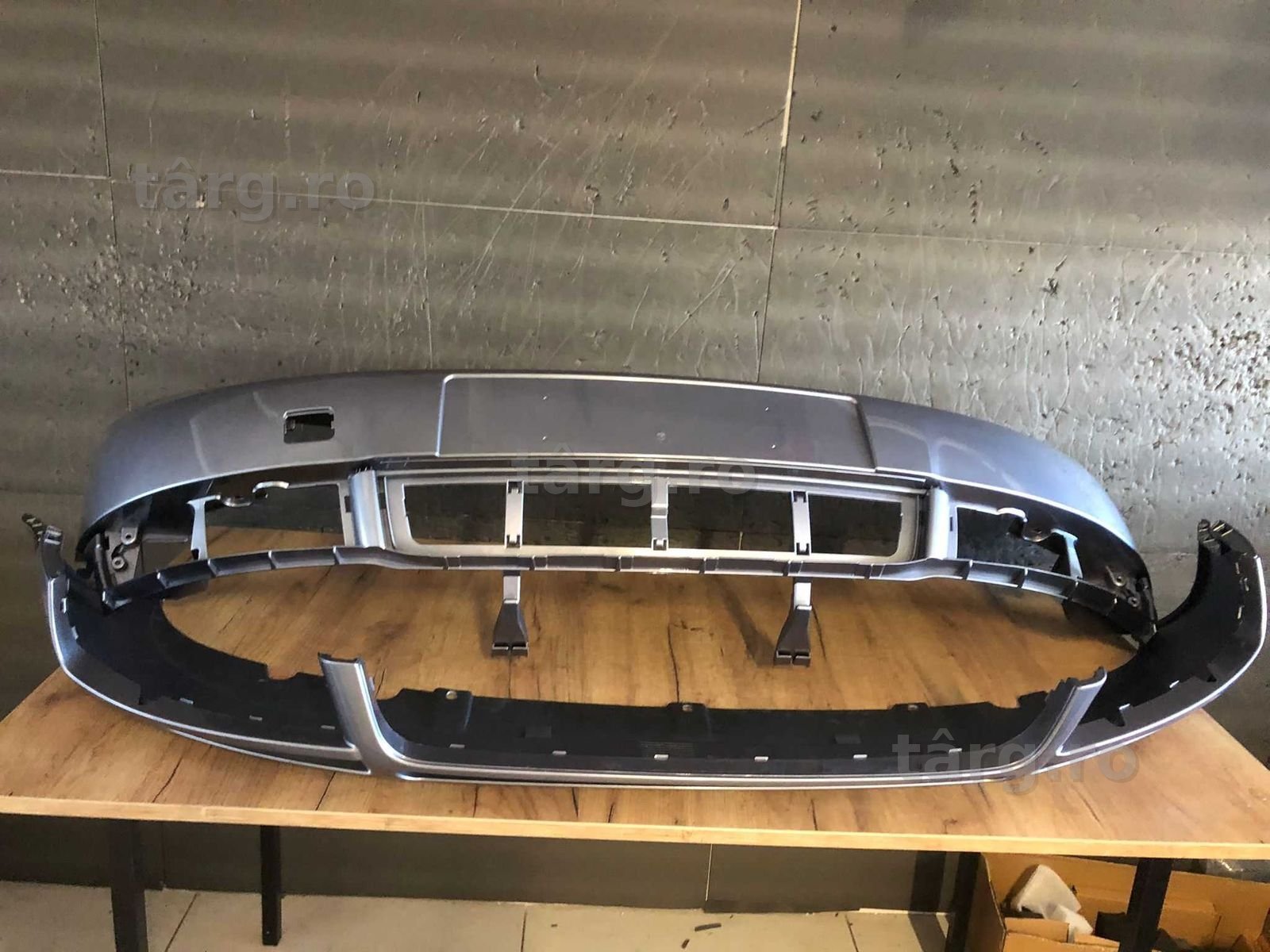 Bara & Spoiler Fata Audi A4 B6 An 2000-2004 (LY7H (Gri))