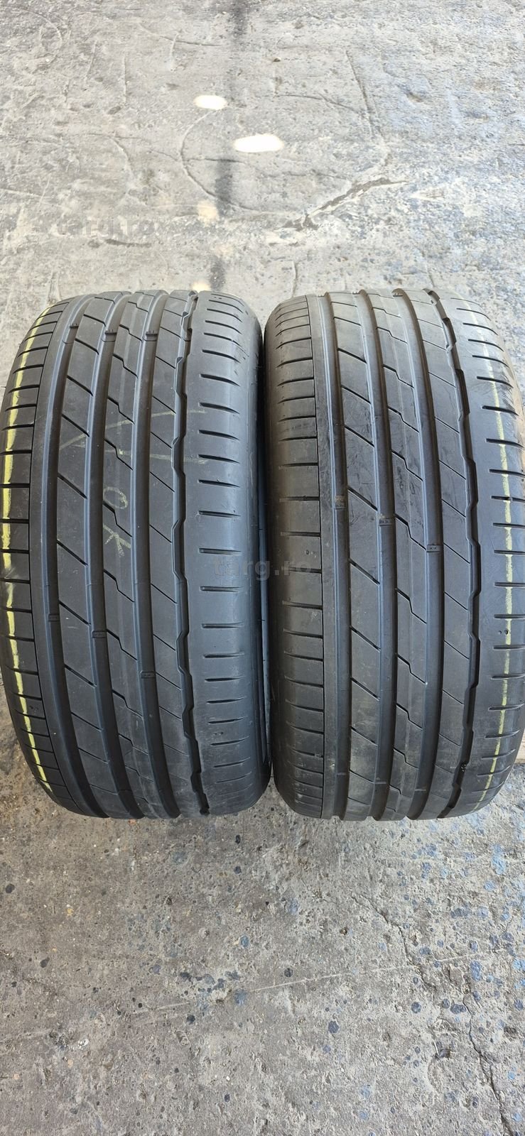2 anvelope vara ca noi Hankook 255/45/18,dot 2023.Pretul este pe bucata