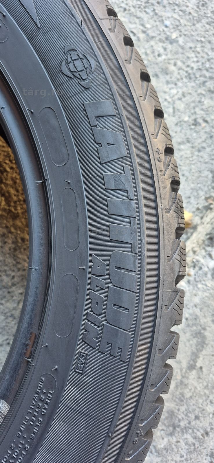 4 anvelope iarna Michelin 235/55/18.Pretul este pe bucata. 5