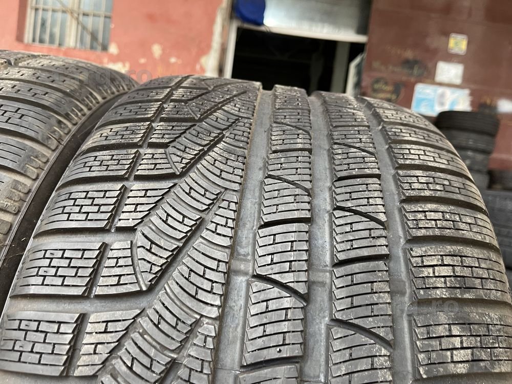 4  anvelope de iarna 295/35/19 Pirelli Noi 5