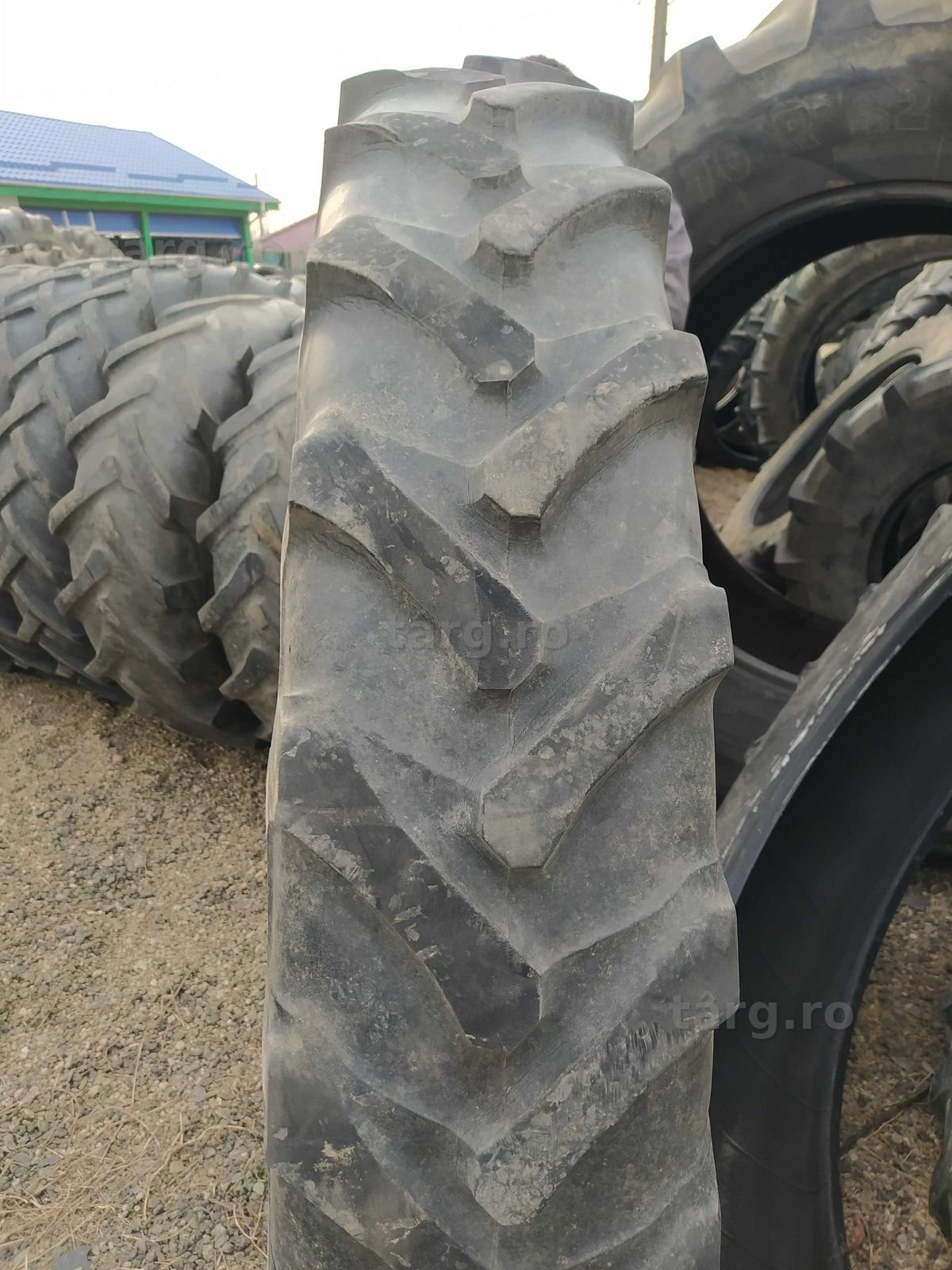 Cauciucuri sh 11.2 R42 2