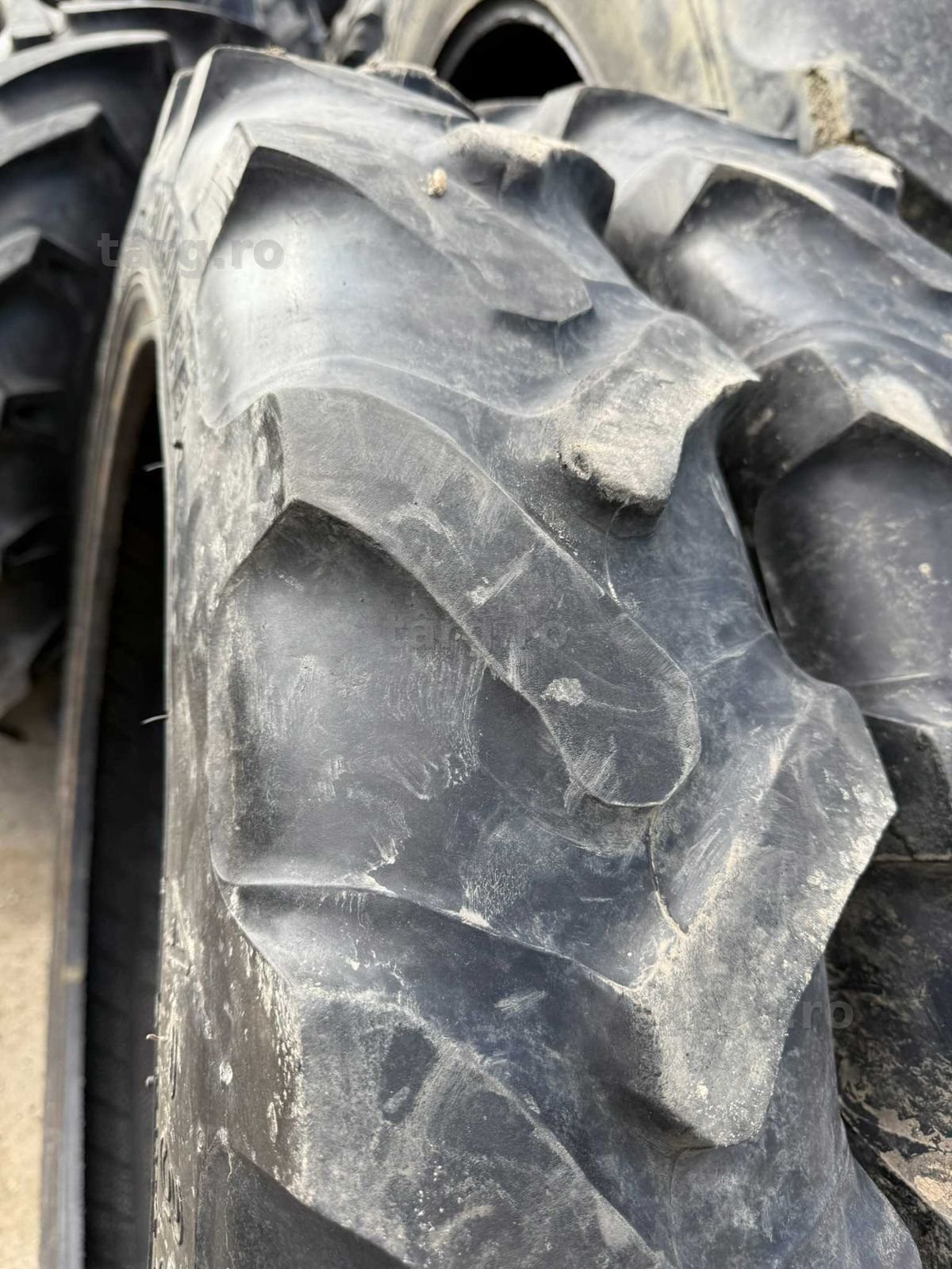 Anvelopa 8.3 R32 5