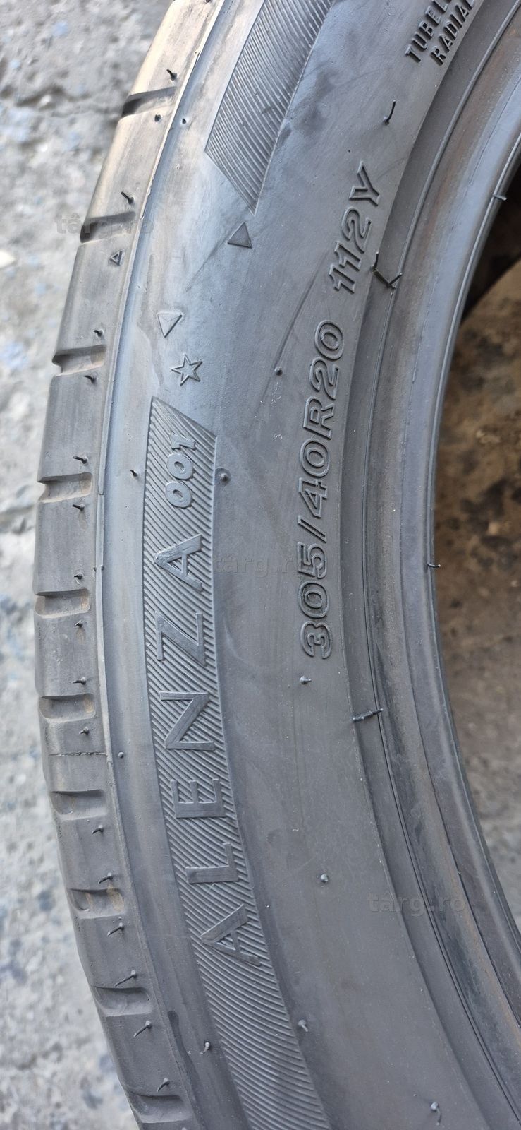 2 anvelope vara runflat Bridgestone 305/40/20,dot 2022.Pret/bucata 4