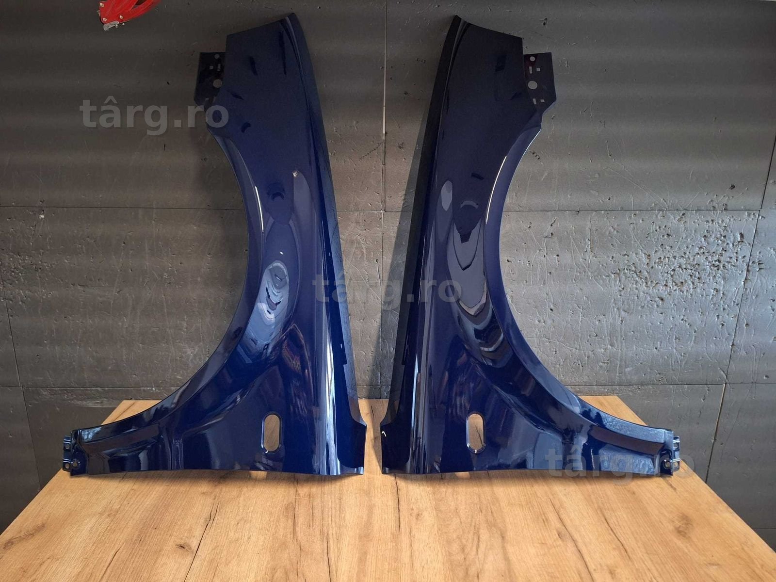 Aripa Fata Dreapta & Stanga VW Passat B5.5 2000-2003 (LA5E (Albastru))