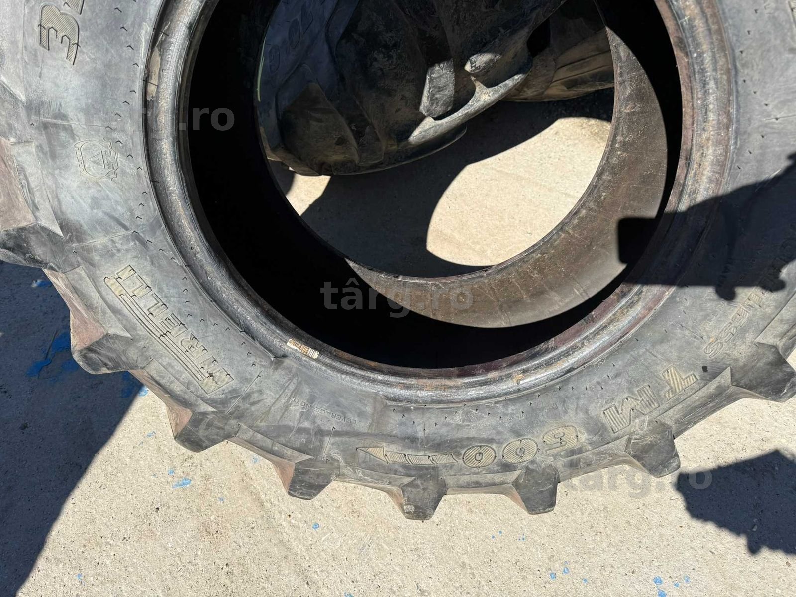 Cauciuc 12.4 R20 Pirelli 3