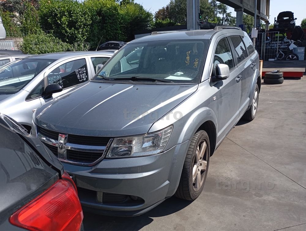 Dezmembrez Dodge journey 2.0 diesel bwd an 2008