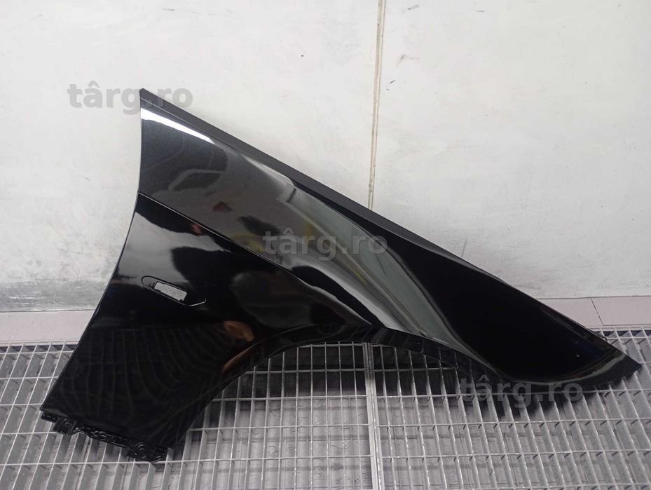 Aripa Fata Dreapta BMW E92 E93 An 2007-2011 (475 (Negru))