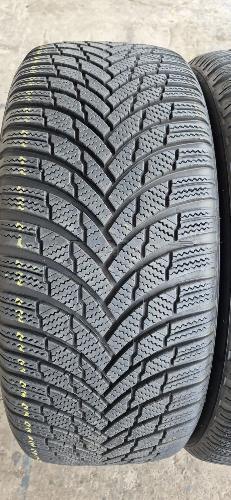 2 anvelope iarna ca noi Firestone 235/45/19,dot 2023.Pret/bucata. 2