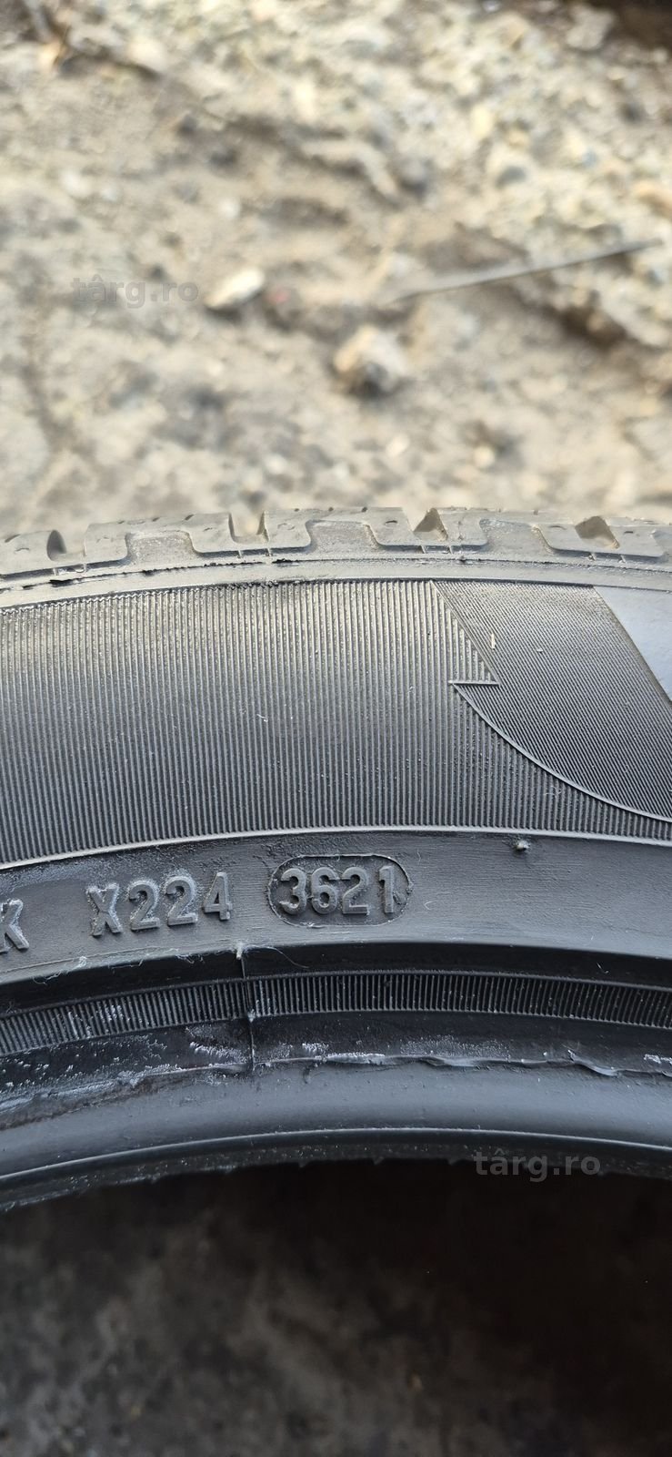 4 anvelope iarna Pirelli 295/40/21.Pretul este pe bucata. 8