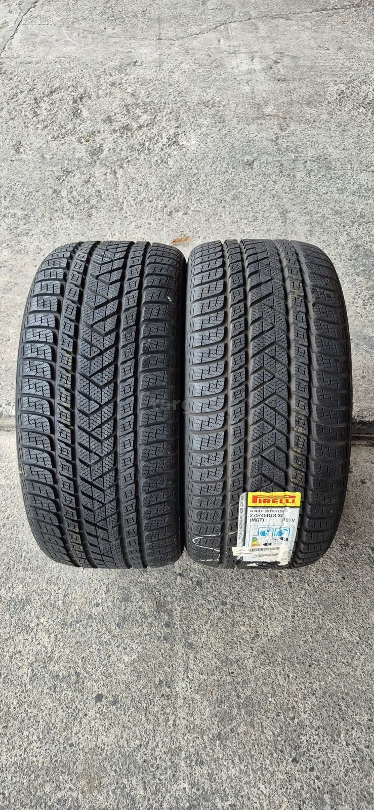 2 anvelope iarna noi Pirelli 275/45/18.Pretul este pe bucata.