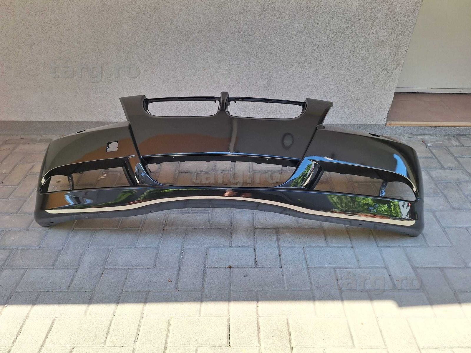 Bara Fata cu Spalator Far BMW E90 An 2005-2008 Vopsita Negru