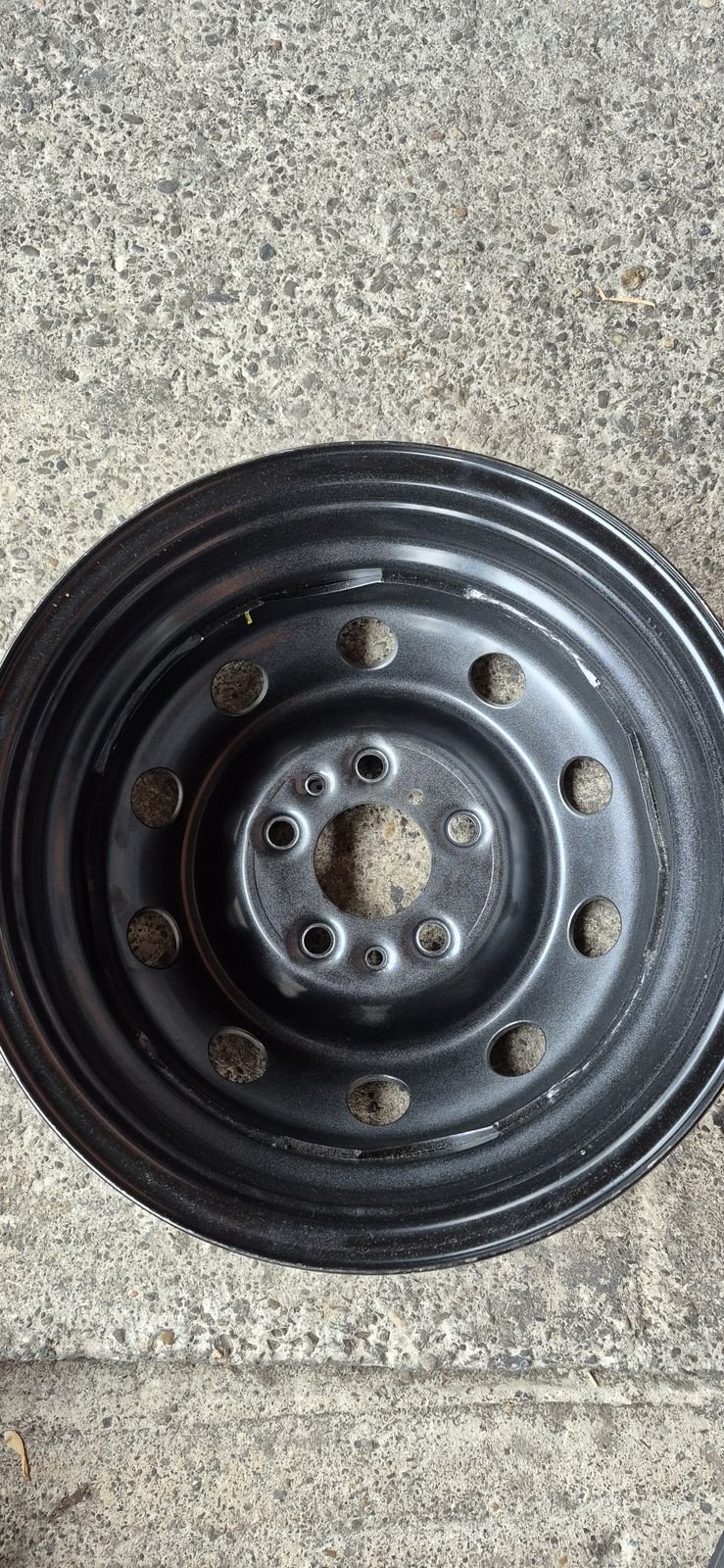4 jante Noi Peugeot R16,5×130,ET.68.Pretul este pe bucata. 6