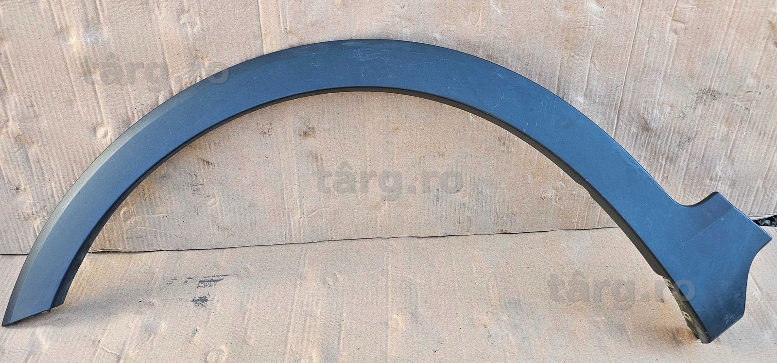 Bandou aripa stanga fata VW Passat B8 Alltrack 2016 2017 / 2018 2019