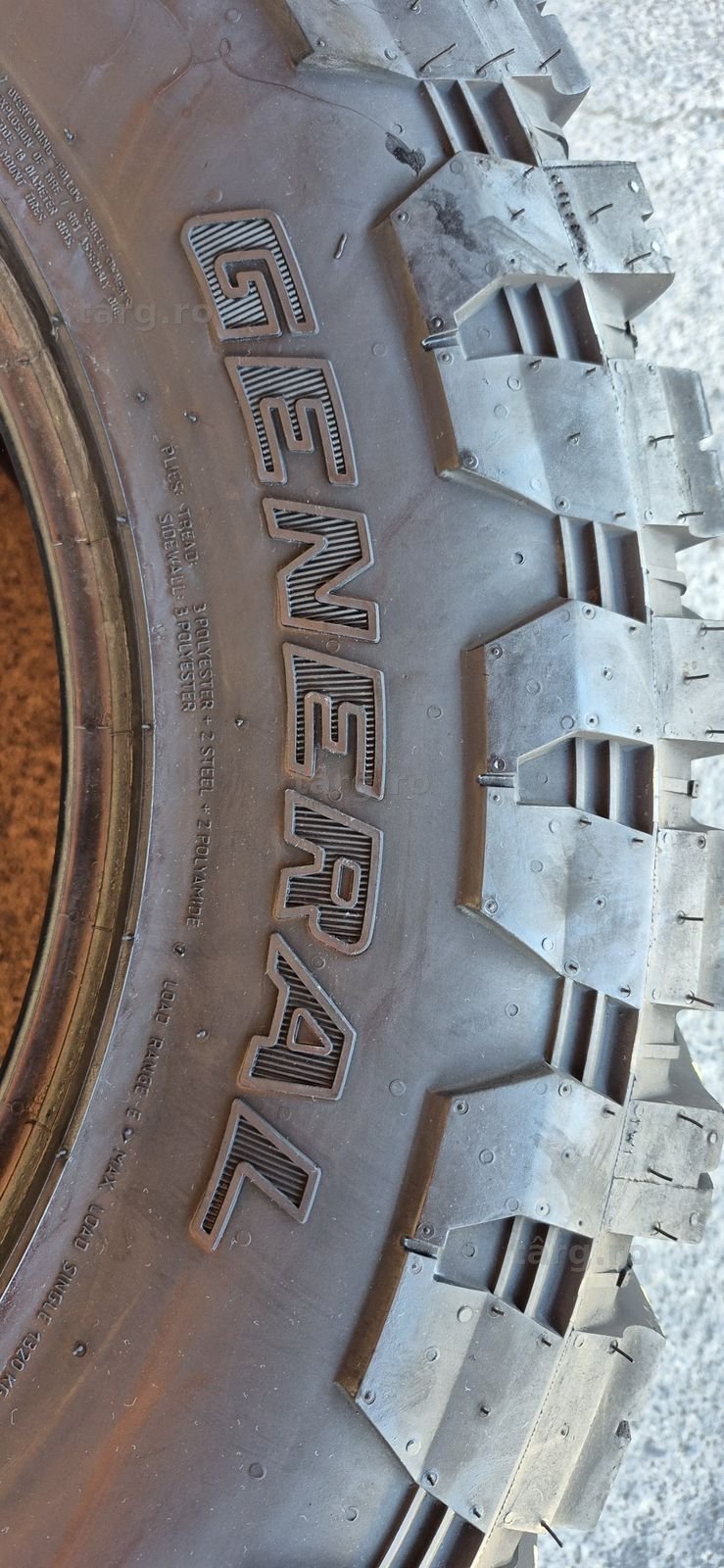 4 anvelope M+S General 33x12,50/R18,dot 2021.Pretul este pe bucata. 4