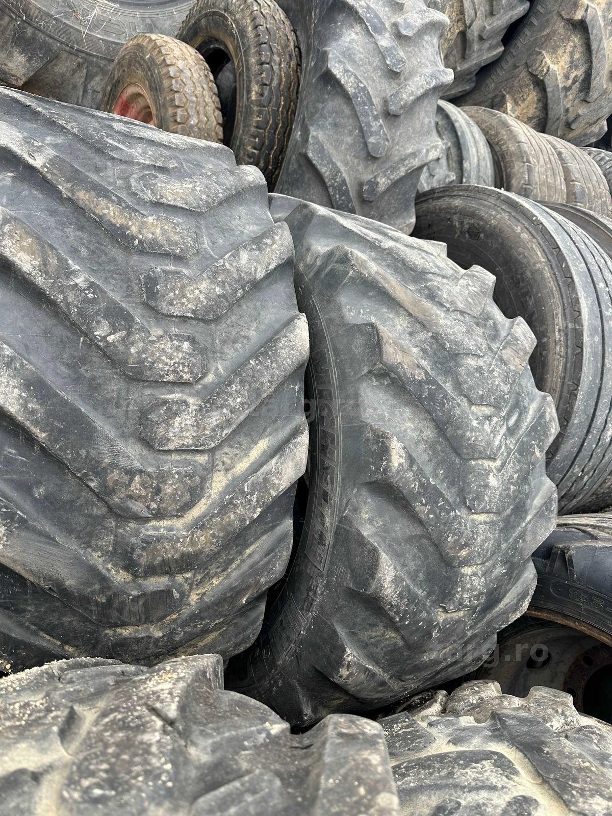 Anvelope sh 405/70 R24 Michelin