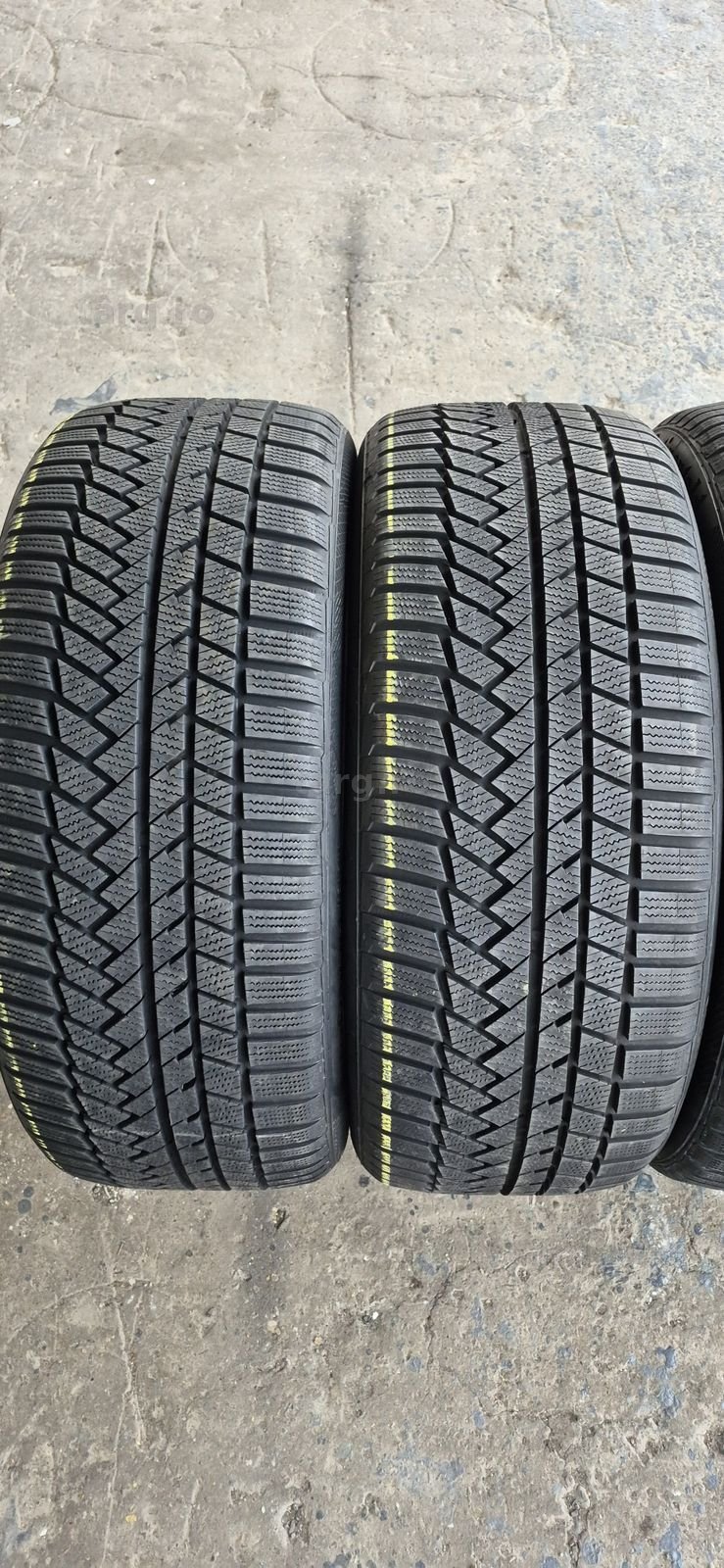 4 anvelope iarna ca noi Continental 265/45/21.Pretul este pe bucata. 2
