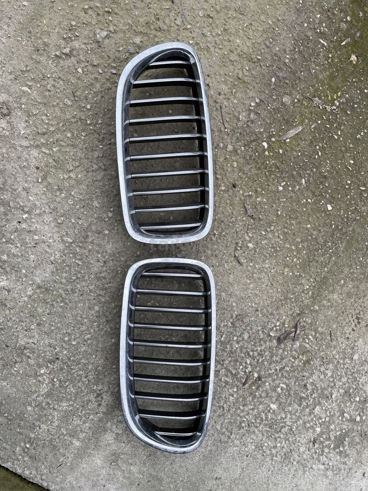 Grila grile / nări bara fata BMW f10 f11 seria 5