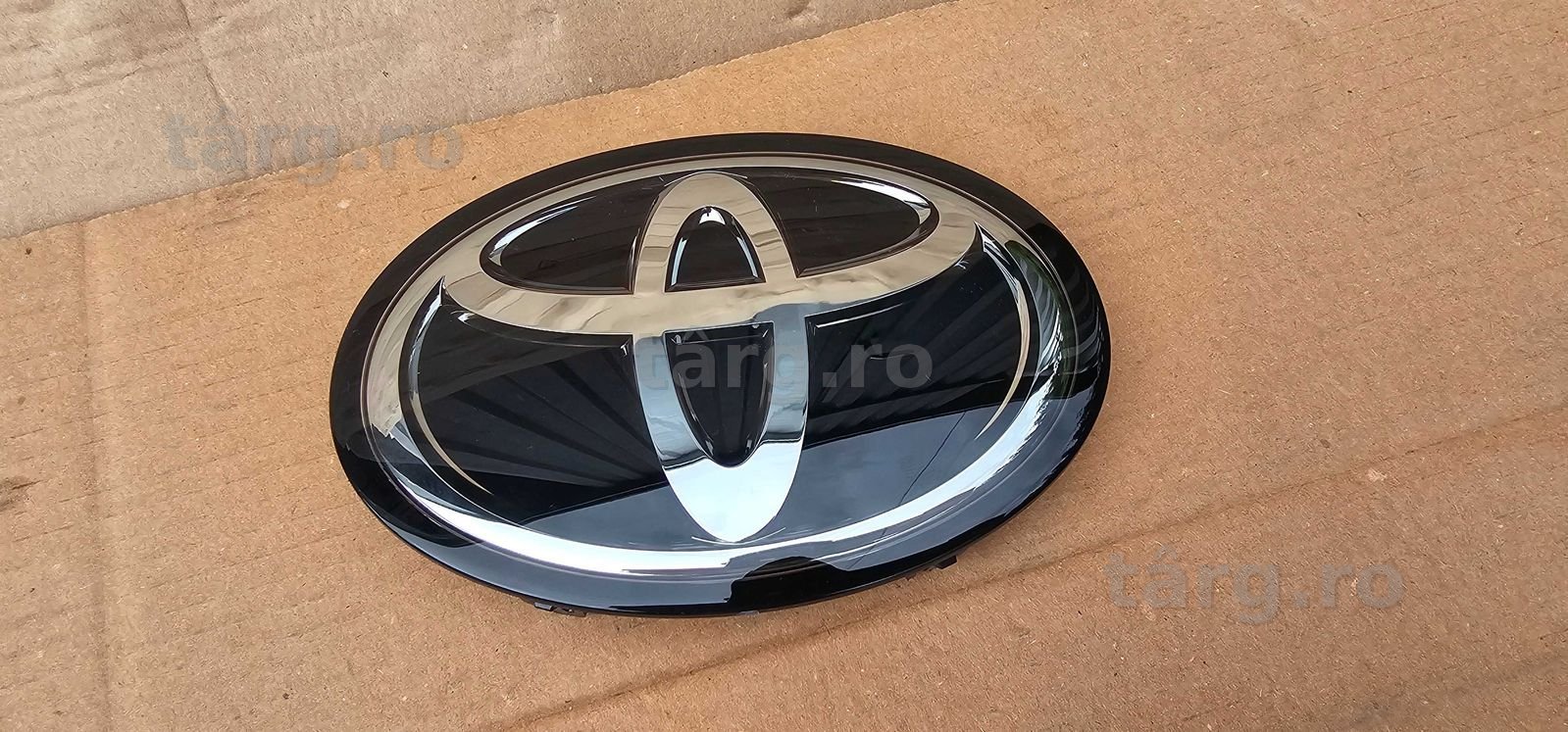 Emblema fata Toyota Corolla / Rav 4 / C-HR 2016 / 2017 / 2018 2019