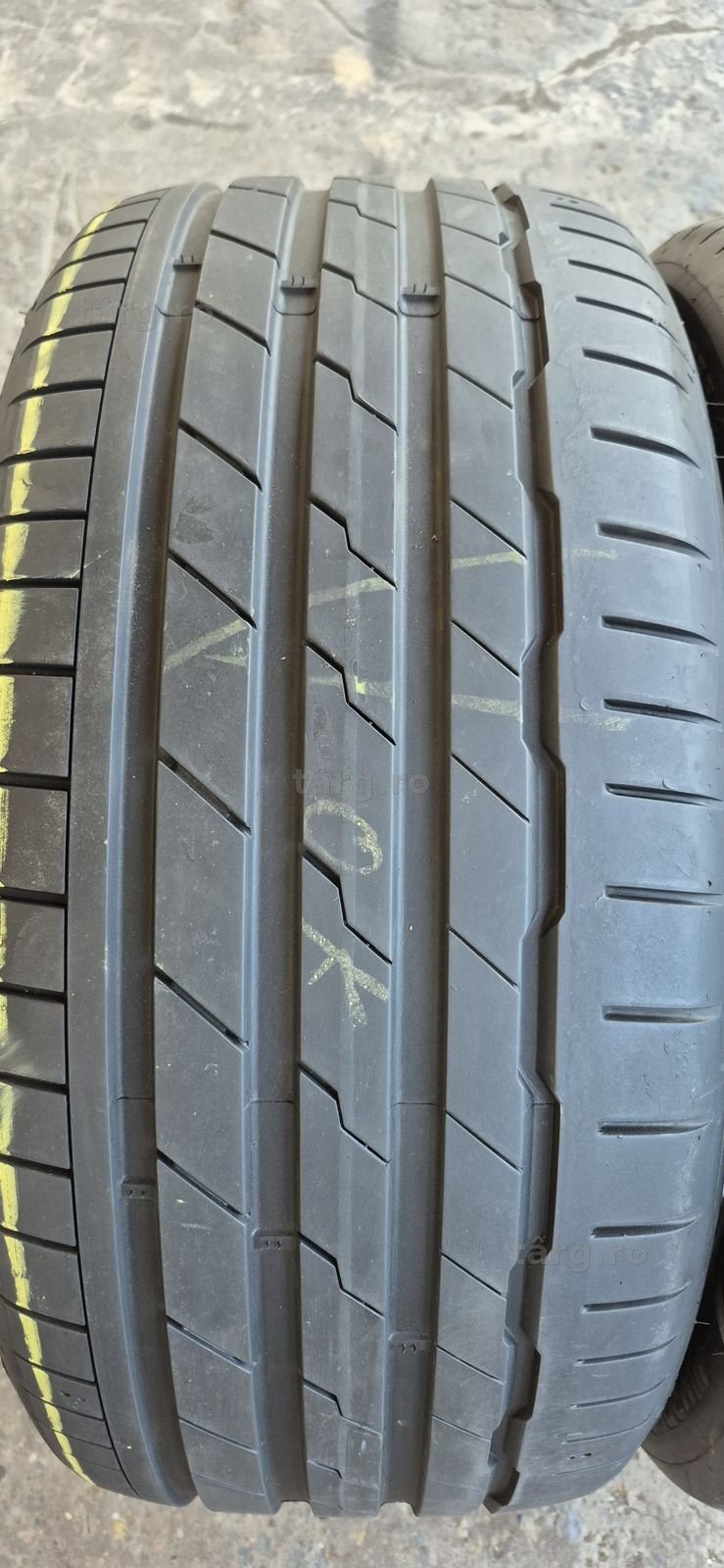 2 anvelope vara ca noi Hankook 255/45/18,dot 2023.Pretul este pe bucata 2