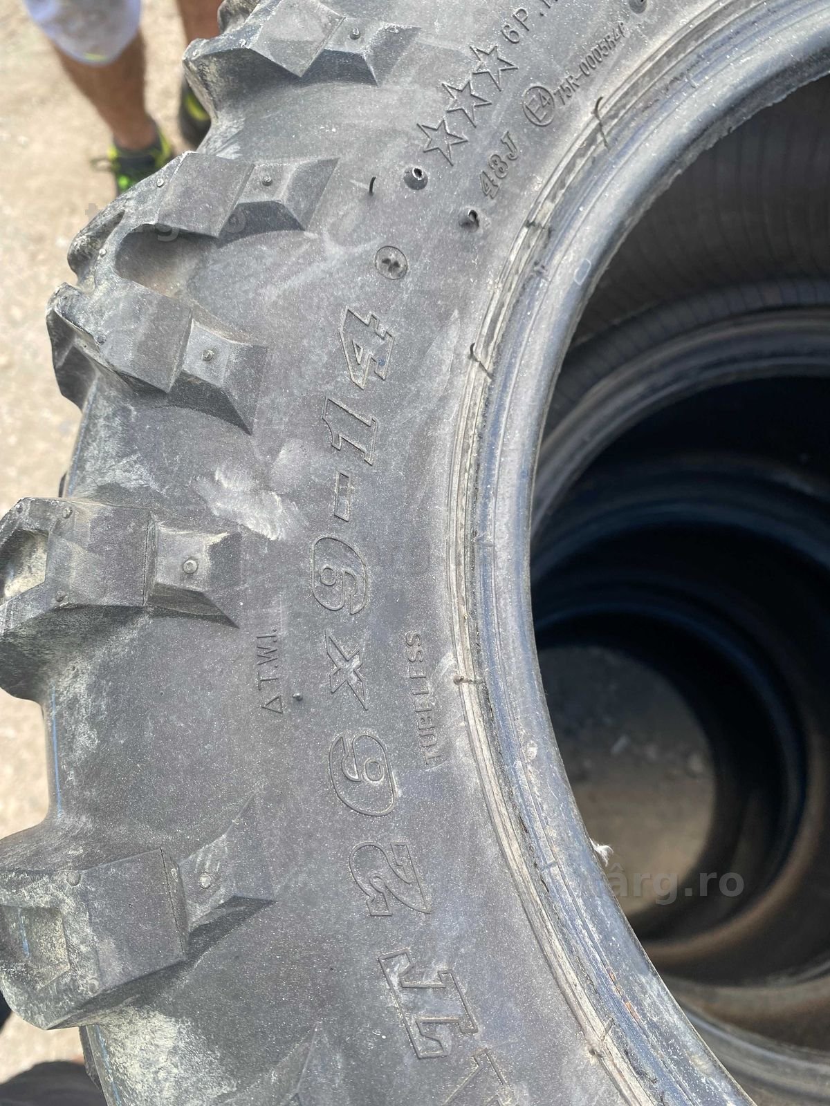 Anvelope 26x9 R14 2