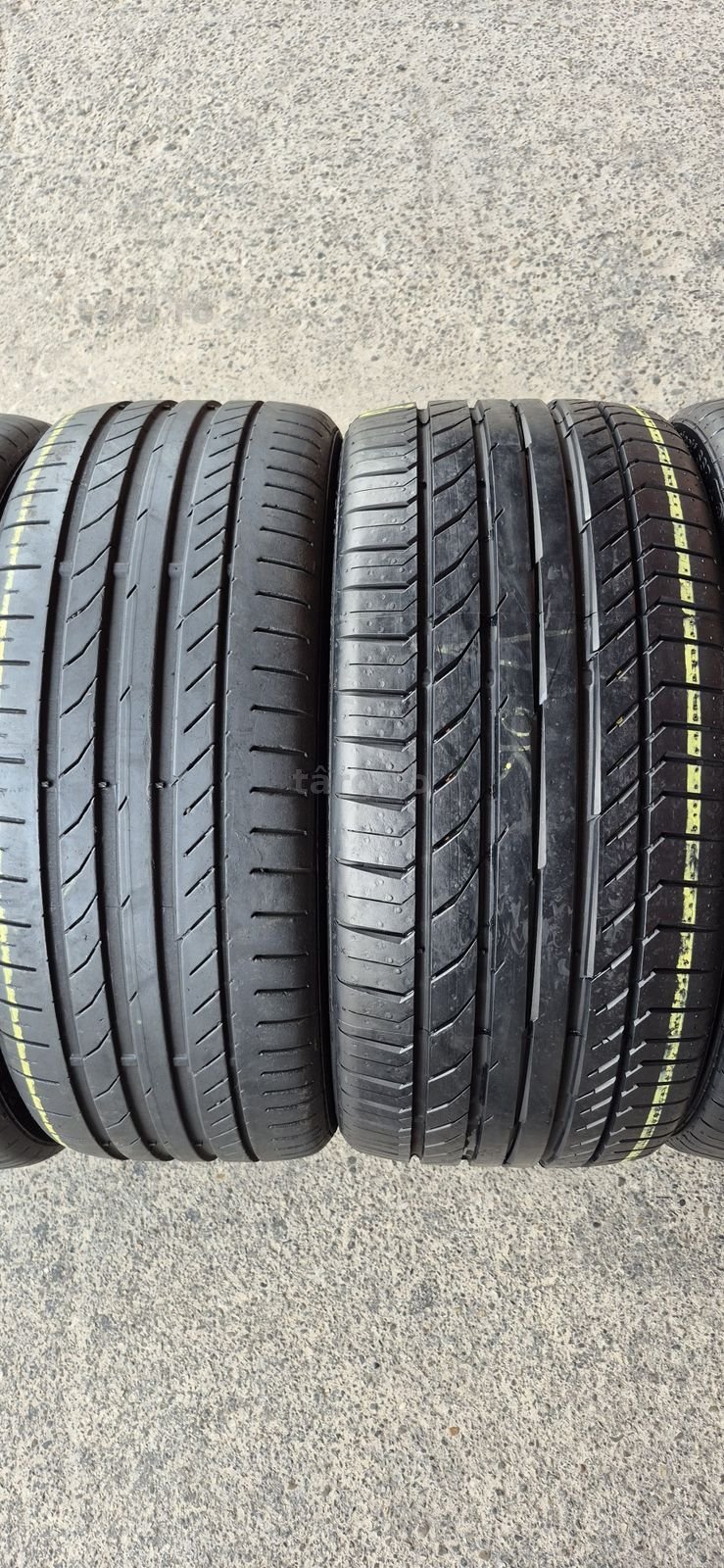 4 anvelope vara RFT  Continental,fata 225/40/18,spate 245/35/18.Pretul este pe bucata 2