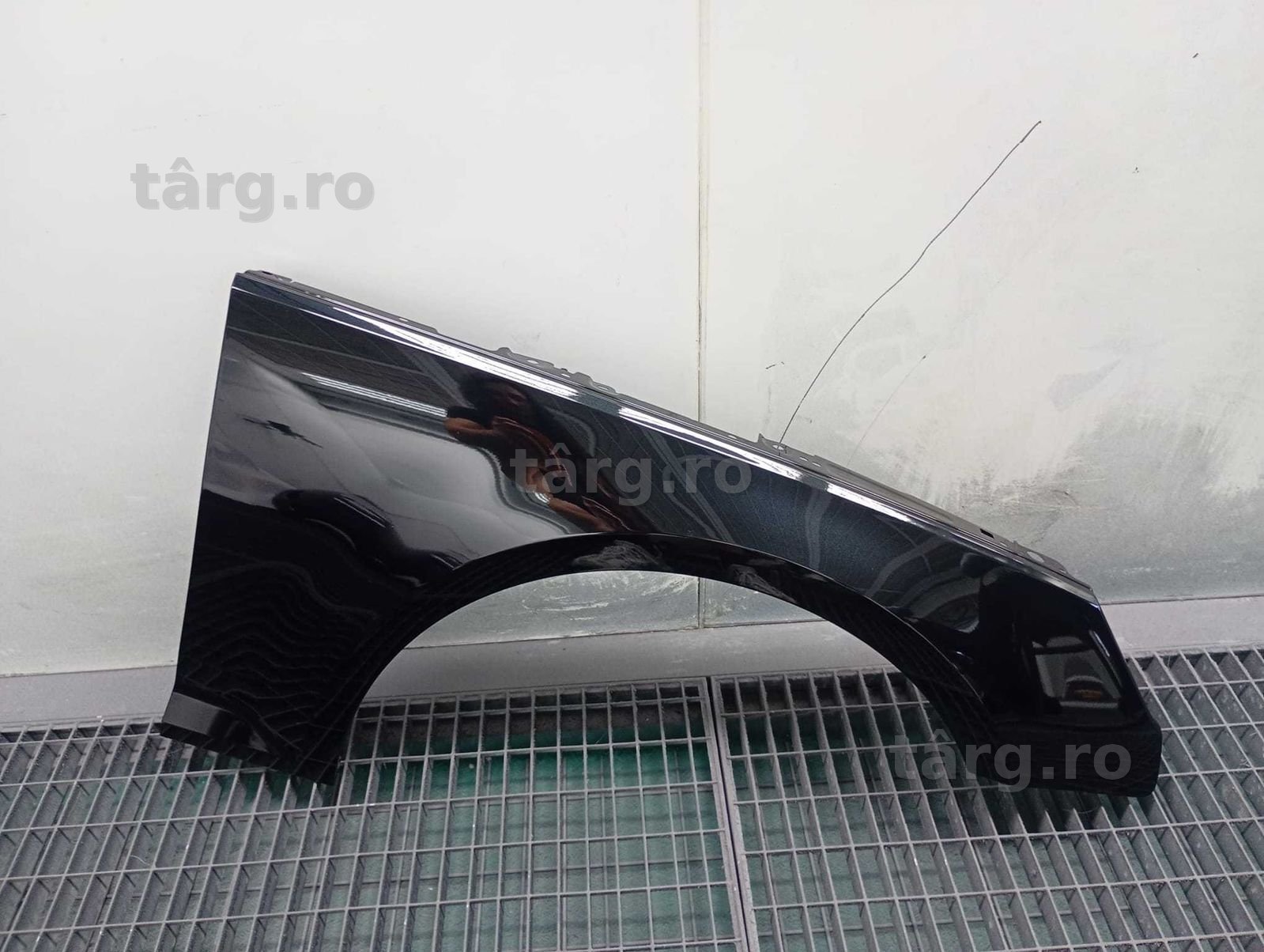 Aripa Fata Dreapta Audi A4 B9 An 2015-2019 (LZ9Y (Negru))