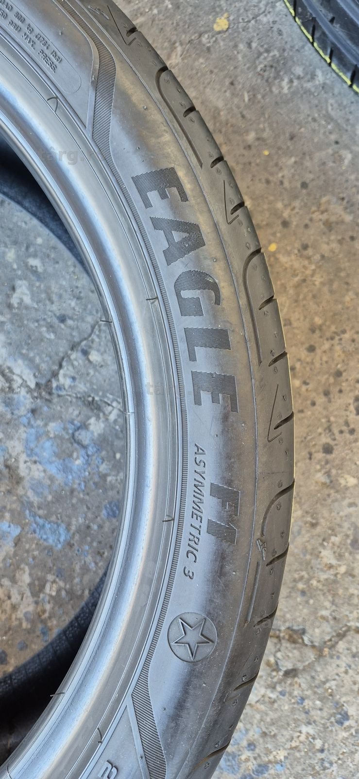 4 anvelope vara,fata Dunlop 245/40/19,spate Goodyear 275/35/19.Pret/bucata. 7