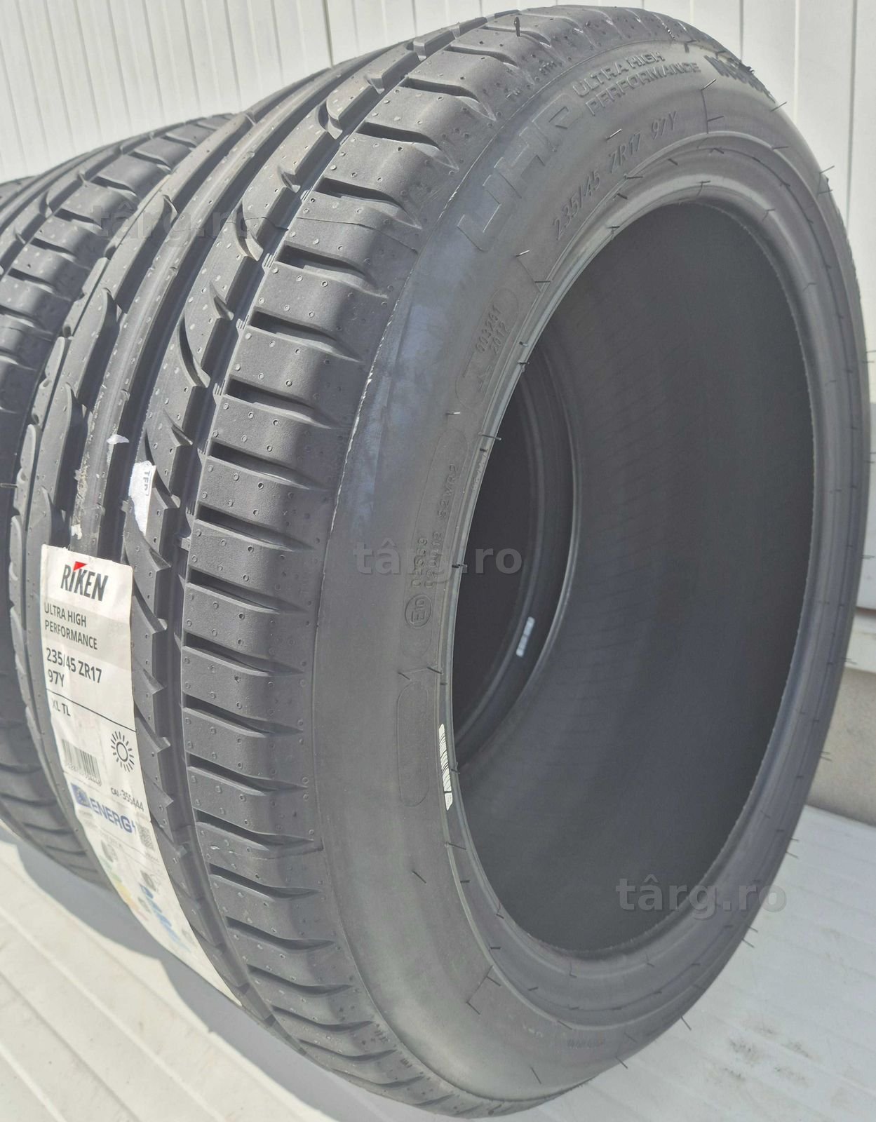 235/45 R17, 97Y, RIKEN (By Michelin) UHP XL, Anvelope de vara 3