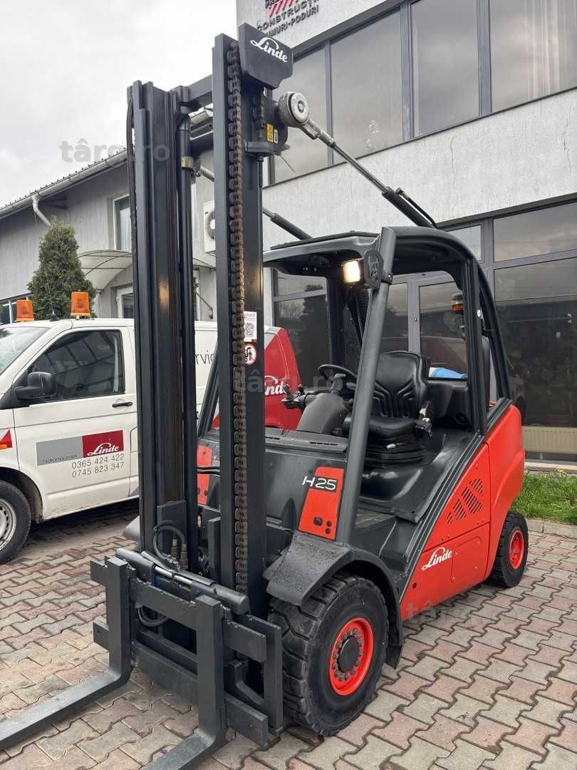 Stivuitor - Motostivuitor Linde H25T-01 GPL Anul fabricației: 12/2012