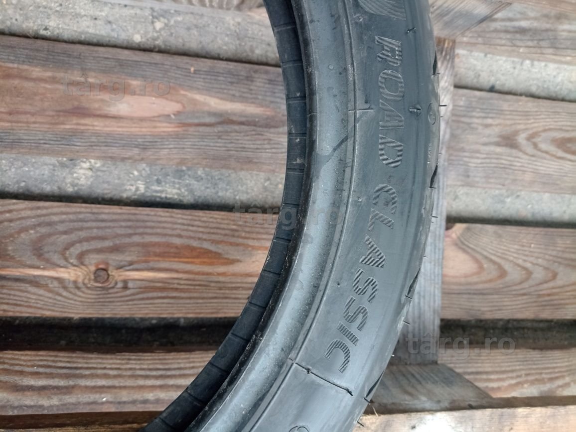 O anvelopa de fata NOUA Michelin 90/90 B18 dot 4020 2