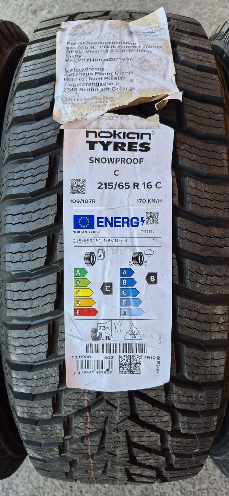 4 anvelope iarna noi Nokian Tyres 215/65/16C,dot 2022,fara janta-450 ron,cu janta-750 ron.Pretul este pe bucata. 2