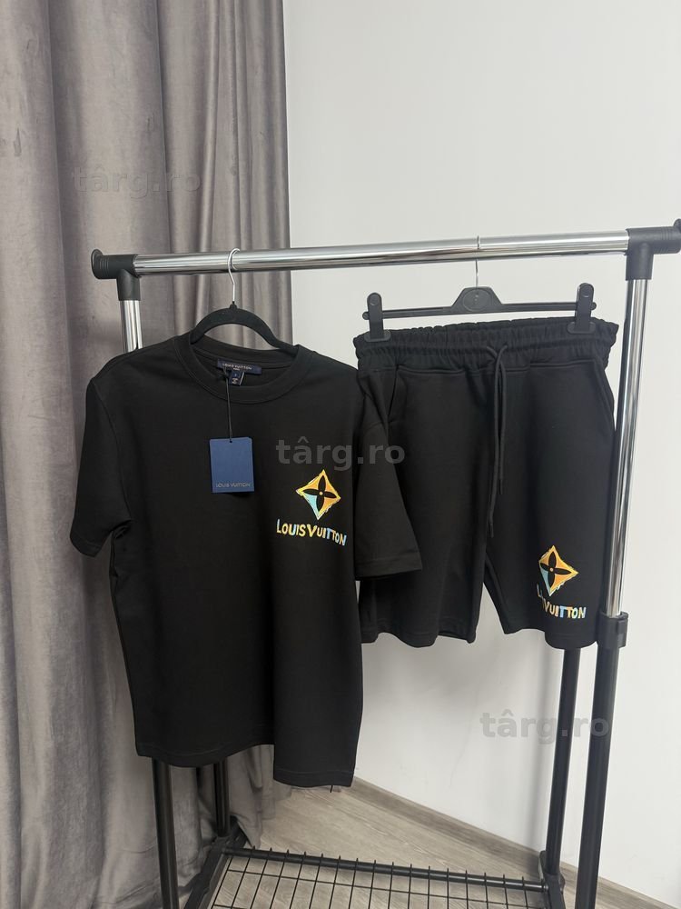 Compleu LOUIS VUITTON super calitate