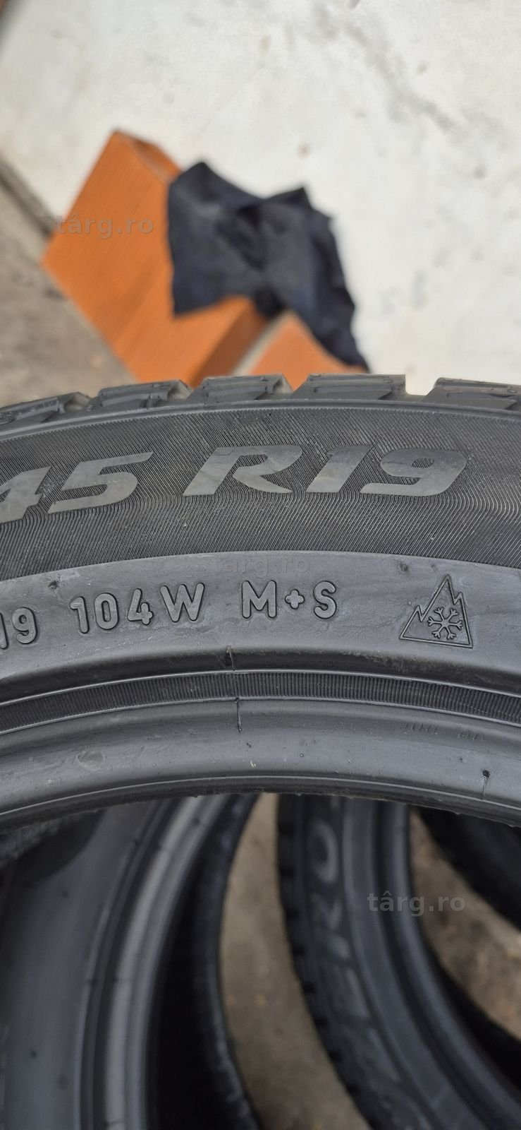 4 anvelope iarna Pirelli 255/45/19,dot 2021.Pretul este pe bucata. 7