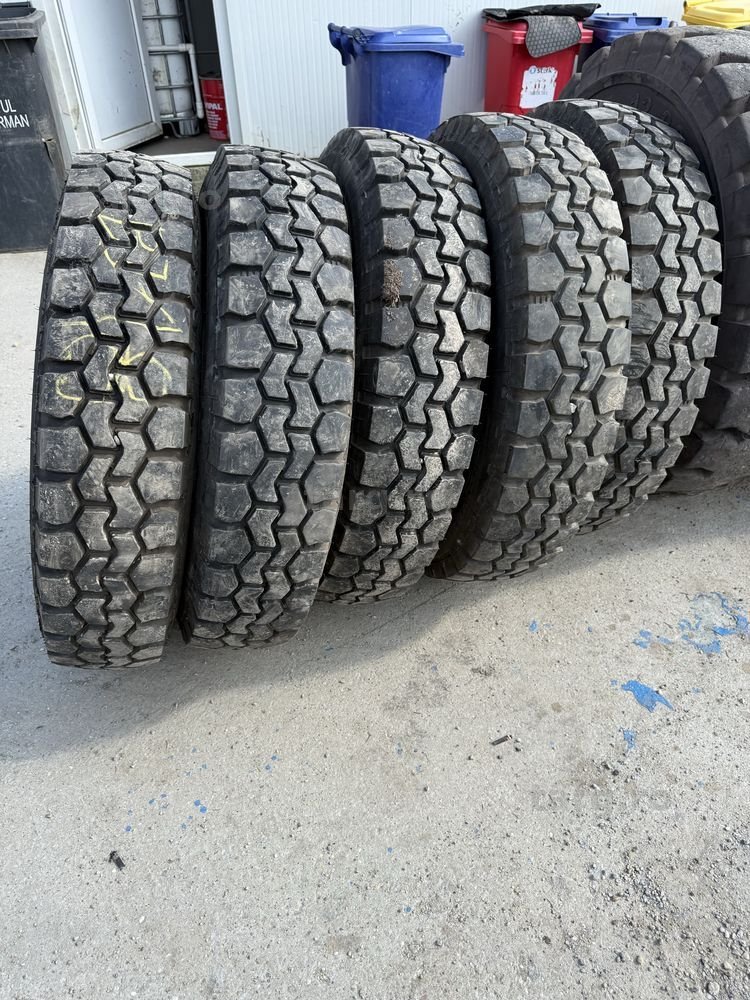 9r22,5 uniroyal