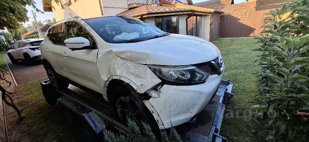 Nissan Qashqai j11,4x4, euro6, 2016 accidentat vând sau schimb 4