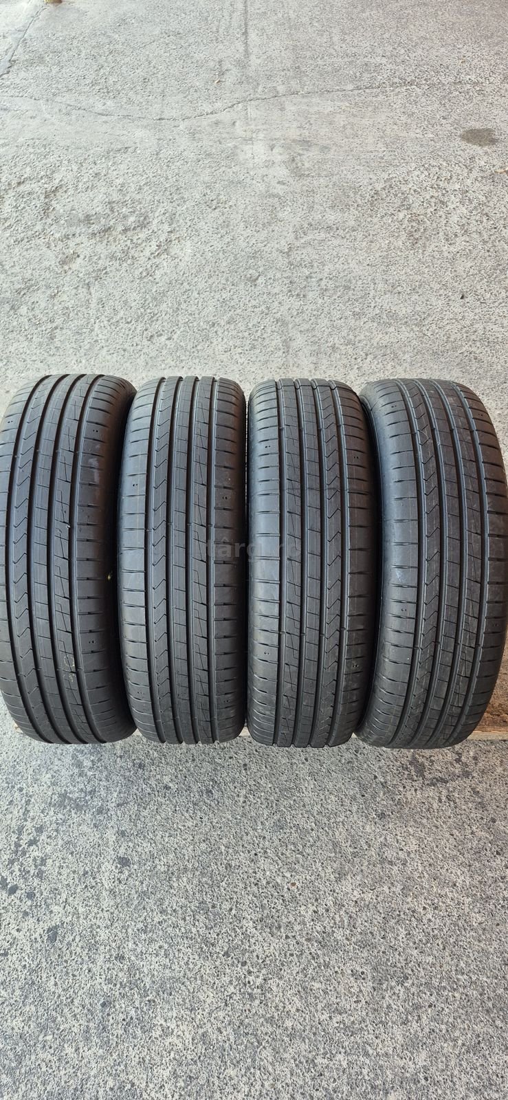 4 anvelope vara noi Hankook 215/70/16,dot 2025.Pretul este pe bucata.