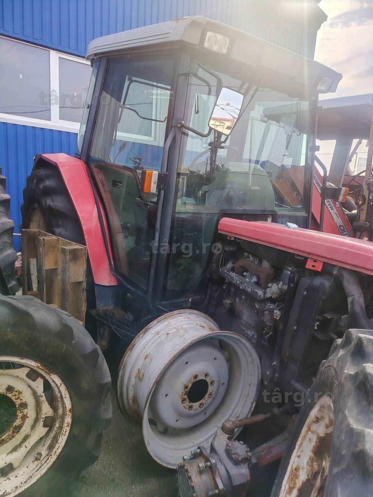 Piese  tractor MF 6110