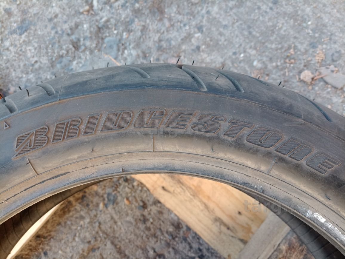 O anvelopa  Bridgestone 160/70 R17. 4
